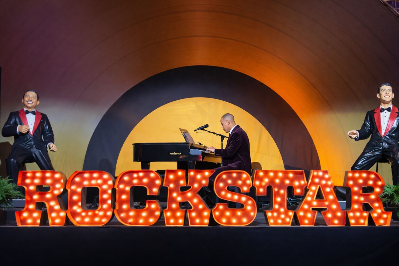 Jerel Crockett performing at a corporate event